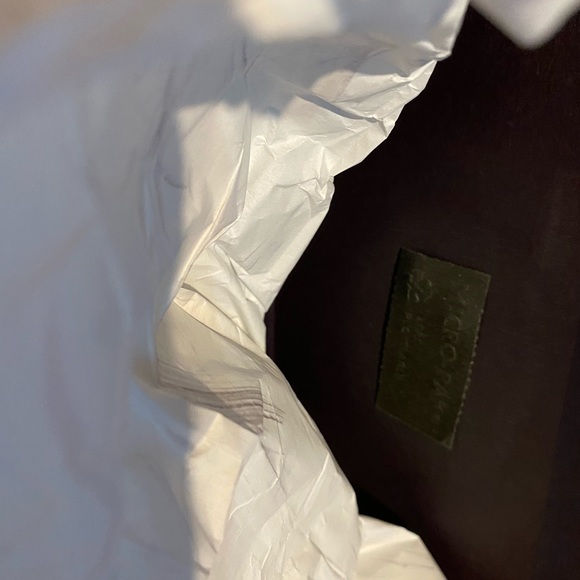 100% Authentic Prada Leather Sneakers must have! - Picture 11 of 12